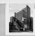 Vlak na de bouw. Het hekwerk was destijds eenvoudiger.
<br/>
Wendingen nr. 11, 1927